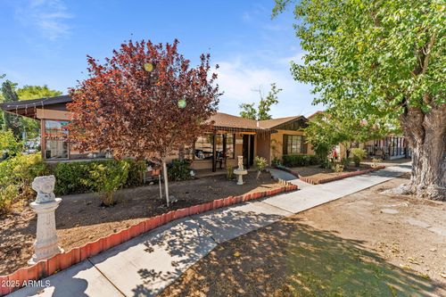 111 W Yavapai St, Wickenburg, AZ, 85390-3204 | Card Image
