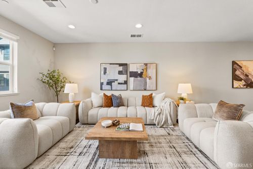 63 Braxton Ter, Campbell, CA, 95008-4100 | Card Image