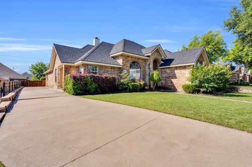 1607 W Westhill Dr, Cleburne, TX, 76033-5924 | Card Image