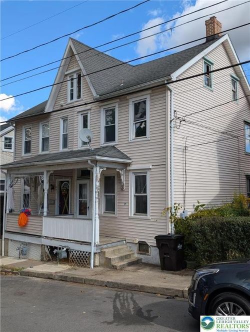 439 New St, Freemansburg, PA, 18017-6850 | Card Image