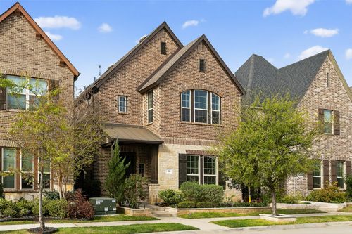 580 Courtyard Ln, Irving, TX, 75039-1250 | Card Image