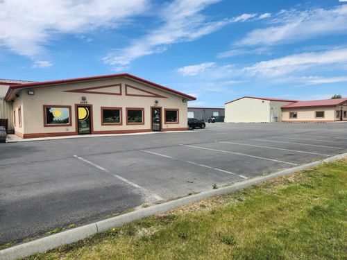 2411 Robertson Dr, Richland, WA, 99354-5310 | Card Image