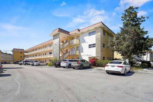 apt-109-5121 W Oakland Park Blvd, Lauderdale Lakes, FL, 33313-7919 | Card Image