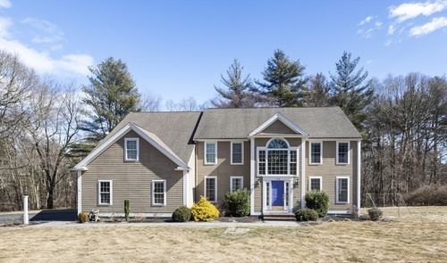 108 Waterford Dr, Hanover, MA, 02339-2579 | Card Image
