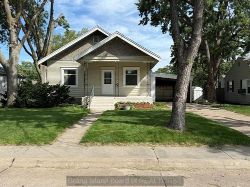 210 W 16th St, Grand Island, NE, 68801-2536 | Card Image