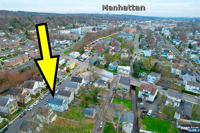 254 Pindle Ave, Home with 5 bedrooms, 2 bathrooms and null parking in Englewood NJ | Image 10