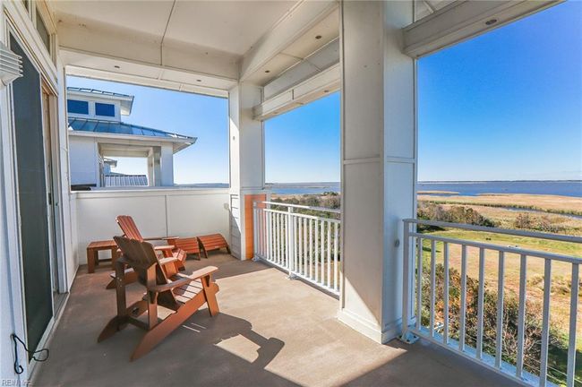 APT-432B - 3738 Sandpiper Rd, House attached with 4 bedrooms, 3 bathrooms and null parking in Virginia Beach VA | Image 4