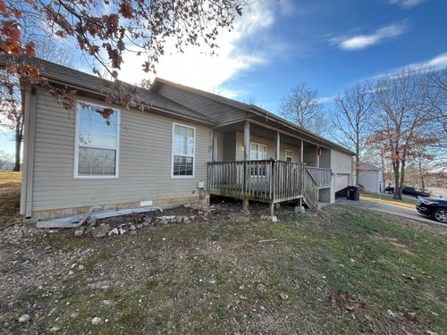 62 Clear Cove Dr, Reeds Spring, MO, 65737-8910 | Card Image