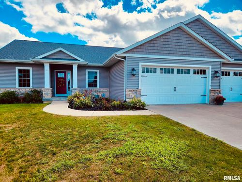 128 Park View Dr, Eldridge, IA, 52748 | Card Image