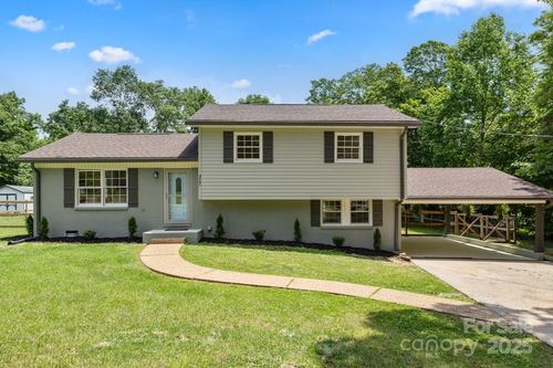317 Benbow Dr, East Bend, NC, 27018-7190 | Card Image