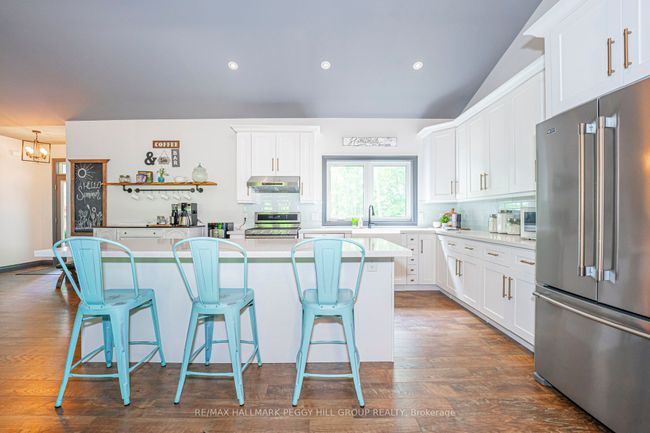 7941 Highway 93, House other with 4 bedrooms, 3 bathrooms and 10 parking in Tiny ON | Image 5