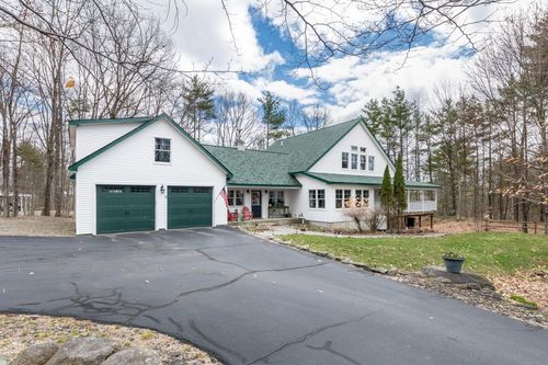 8 Oak Knoll Rd, Meredith, NH, 03253-6516 | Card Image