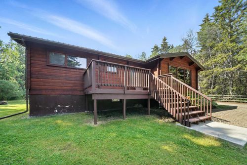 425 Lobstick Trail, Leslieville, AB, T0M1H0 | Card Image