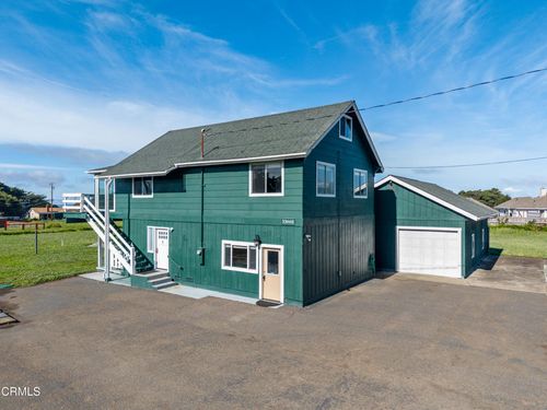 33440 Pacific Way, Fort Bragg, CA, 95437-9228 | Card Image