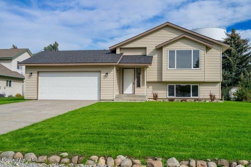 10928 Krest, Hayden, ID, 83835 | Card Image