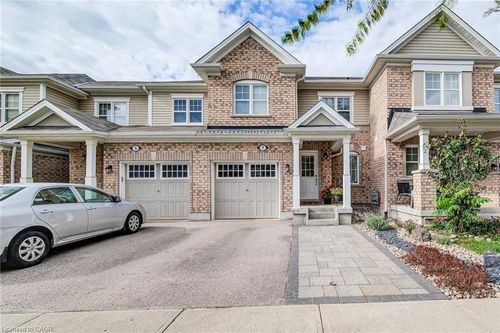 7 Stratus St, Kitchener, ON, N2R0K6 | Card Image