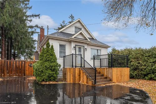 1-448 Upper Gage Ave, Hamilton, ON, L8V4J1 | Card Image
