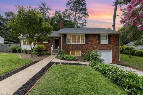 1045 Wendover Cir, Winston-Salem, NC, 27104-1129 | Card Image