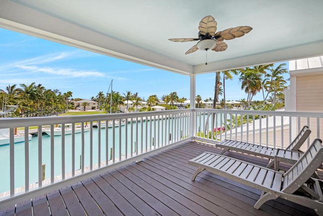 Stunning waterviews | Image 32