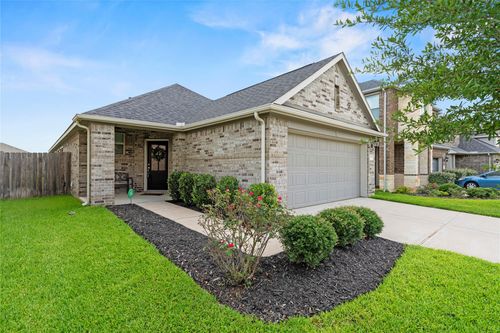 31222 Pinebrook Falls Ln, Hockley, TX, 77447-2049 | Card Image