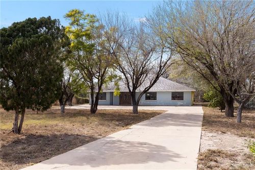 1313 Eastview Cir, Palmview, TX, 78574-0411 | Card Image