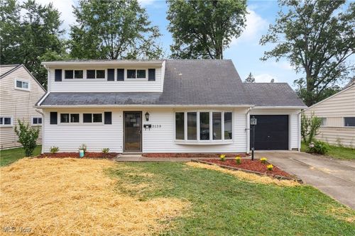 3139 Prior Dr, Cuyahoga Falls, OH, 44223-2231 | Card Image