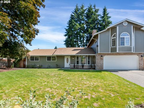 907 Nw 90th St, Vancouver, WA, 98665-6823 | Card Image