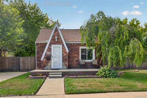 26227 Clancy St, Roseville, MI, 48066-3198 | Card Image