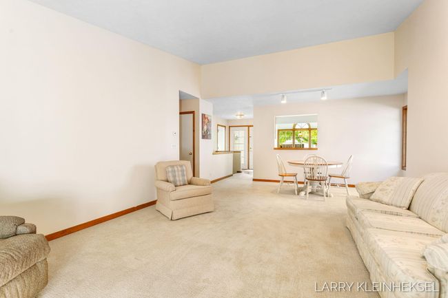 569 Appletree Dr, Condo with 3 bedrooms, 2 bathrooms and null parking in Holland MI | Image 12