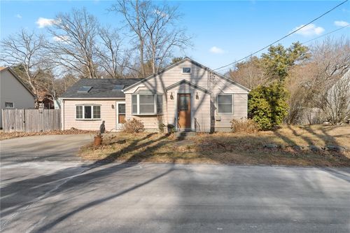 11 Diana Avenue, Smithfield, RI, 02917 | Card Image