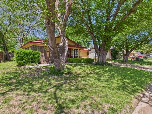 3347 Jamaica Way, Mesquite, TX, 75150-1718 | Card Image