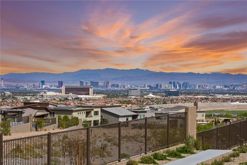12648 Heritage Bend Dr, Las Vegas, NV, 89138-4757 | Card Image