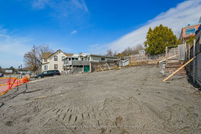 22 Bay St, Home with 0 bedrooms, 0 bathrooms and null parking in Parry Sound ON | Image 9