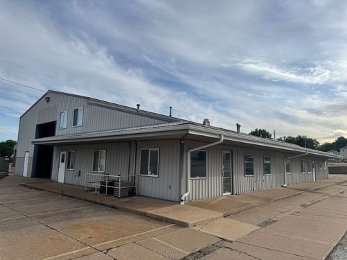 120 Lost Grove Rd, Princeton, IA, 52768-7728 | Card Image