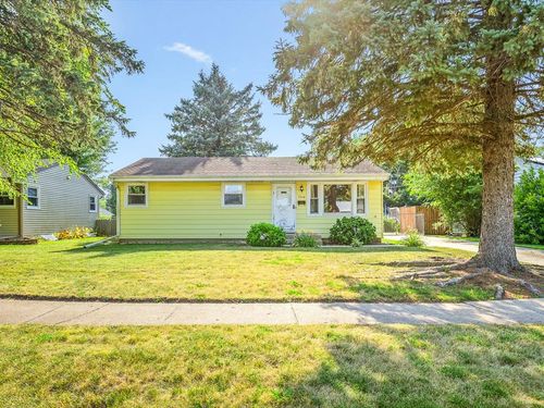 7516 Orion St, Loves Park, IL, 61111-3124 | Card Image