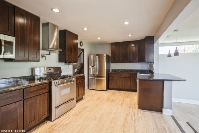 300 Wingate Dr, House other with 3 bedrooms, 2 bathrooms and 1 parking in Schaumburg IL | Image 8