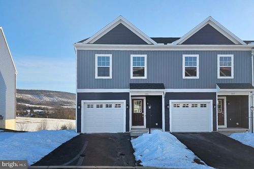 165 Highpoint Park Dr, PLEASANT GAP, PA, 16823-9672 | Card Image