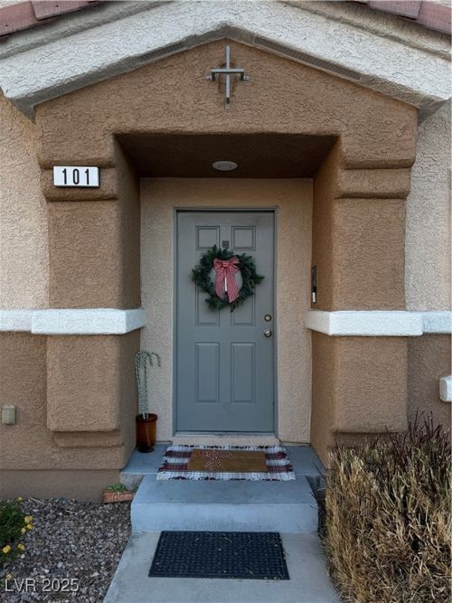 unit-101-5521 High Wager Way, Las Vegas, NV, 89122-2519 | Card Image