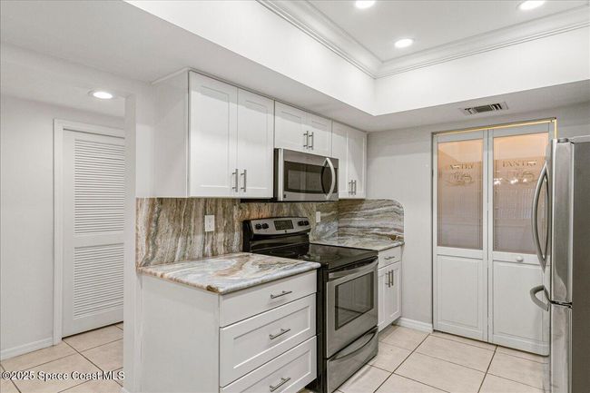 APT-103 - 6165 S Mirror Lake Dr, Condo with 2 bedrooms, 2 bathrooms and null parking in Sebastian FL | Image 11