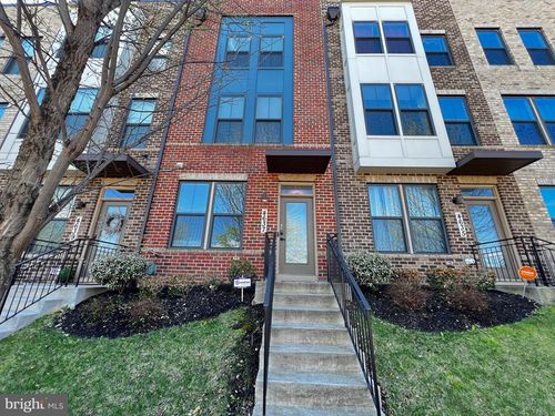 4637 Towne Park Rd, SUITLAND, MD, 20746-1608 | Card Image