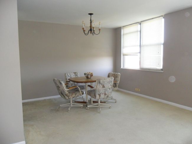 A802 - 4300 W Ford City Dr, Home with 1 bedrooms, 1 bathrooms and 2 parking in CHICAGO IL | Image 6