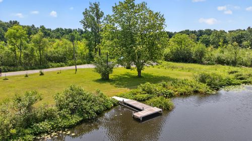 500 Cedar St, Brooklyn, MI, 49230-8437 | Card Image