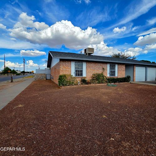 3012 Sea Breeze Dr, El Paso, TX, 79936-2112 | Card Image
