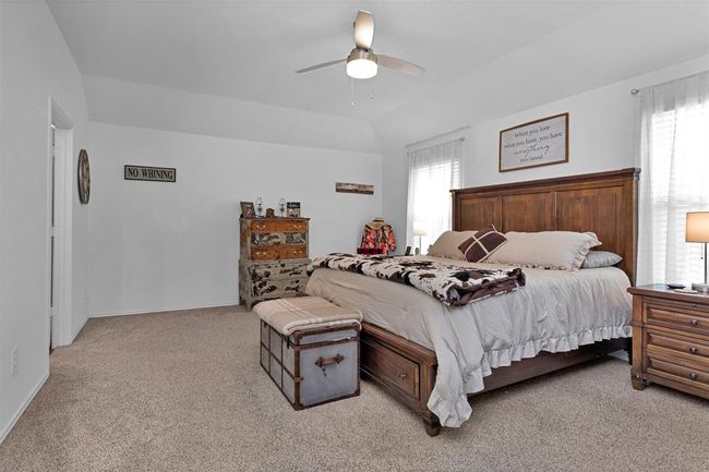 Spacious owners retreat. | Image 17