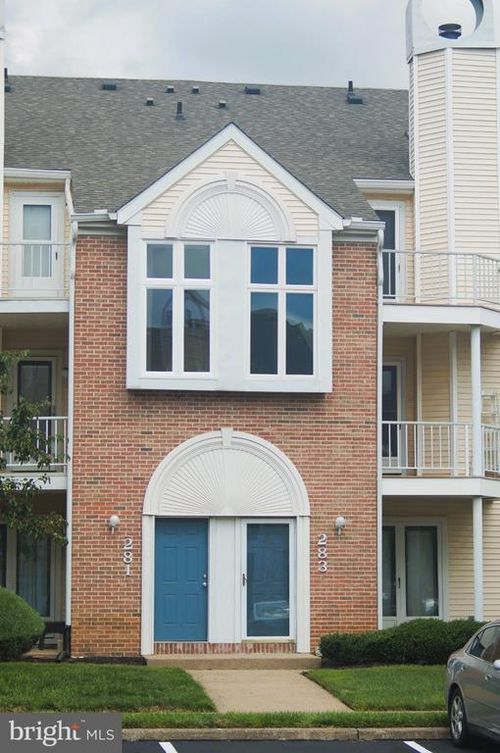 283 Juanita Ct, LEVITTOWN, PA, 19057-3633 | Card Image