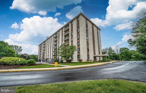 208-27208 Valley Run Dr, WILMINGTON, DE, 19810-1934 | Card Image