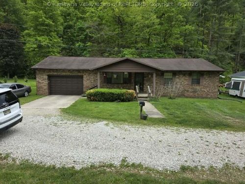 146 Avona Ln, Milton, WV, 25541-6765 | Card Image