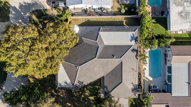 3910 Ne 27 Th Ter, House other with 4 bedrooms, 3 bathrooms and null parking in Lighthouse Point FL | Image 61