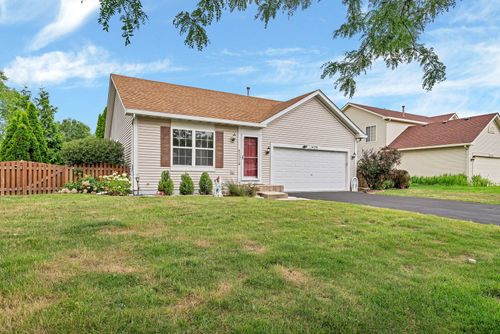1429 Bluestem Ln, Minooka, IL, 60447-8223 | Card Image