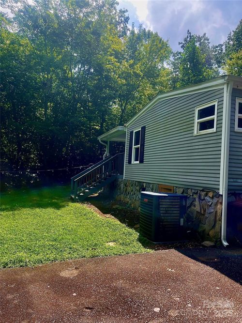 7 Misty Mountain Est, Nebo, NC, 28761-8683 | Card Image